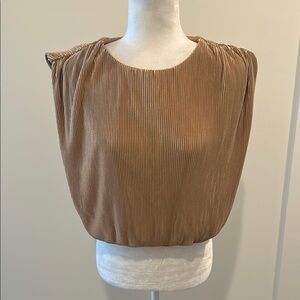 NWT Glam Pleated Top Sz M